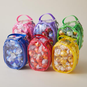 推し活界隈で話題！「リンツ」の推しカラーポーチに新色登場 ...