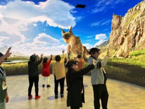 大阪・関西万博で約10万人が体験した没入型アトラクション ...