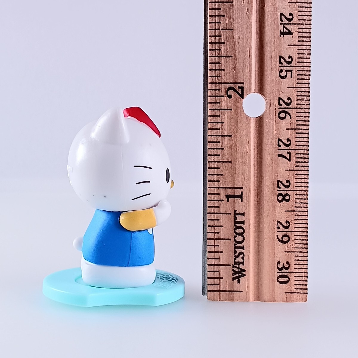 Hello Kitty Figure