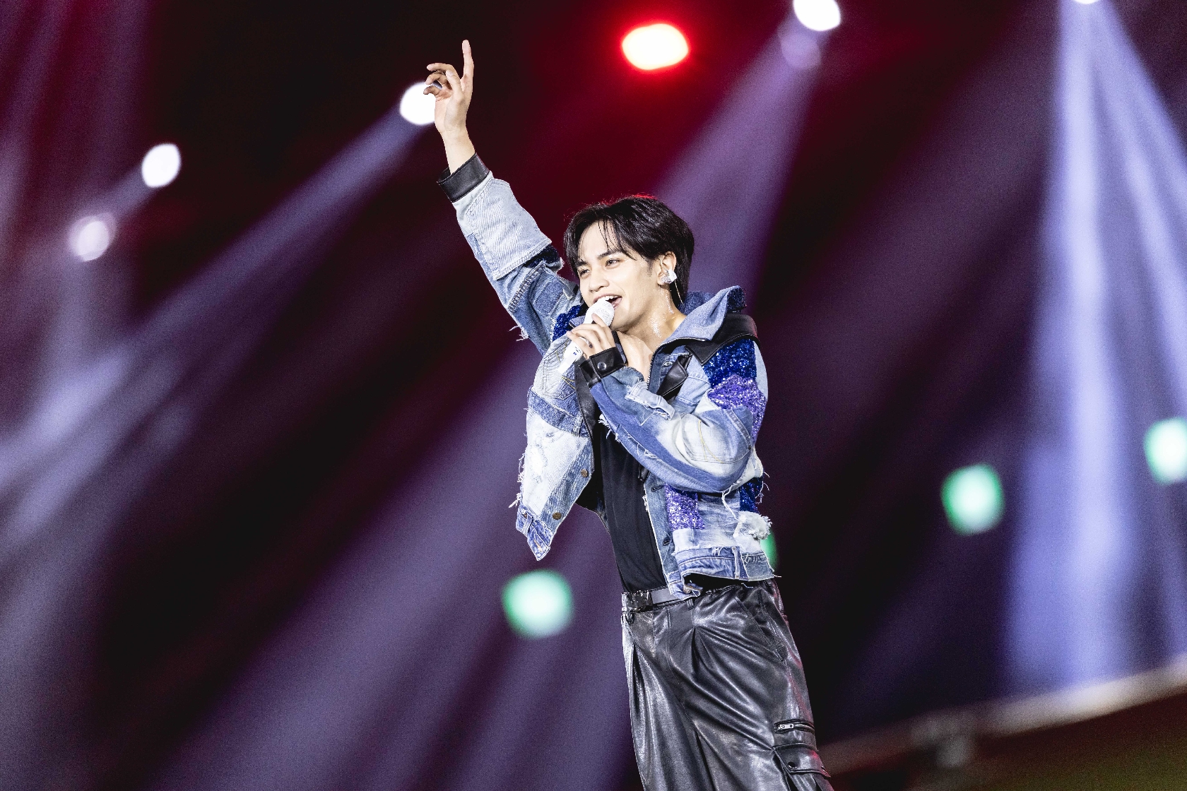 Kento Nakajima di panggung