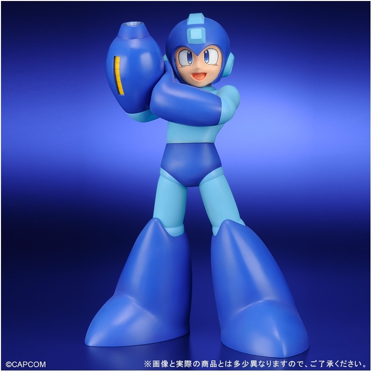 Gigantic Mega Man side view