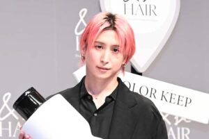 Snow Man佐久間大介が&be HAIRアンバサダーに就任、新しい扉開いたCM ...