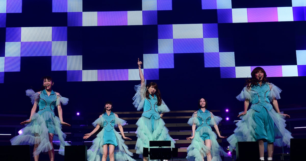 SUPER EIGHTと打首が合体した8人組バンド誕生！Perfume、石崎ひゅーい、いきものとの貴重コラボも（ライブレポート / 写真33枚） - 音楽ナタリー