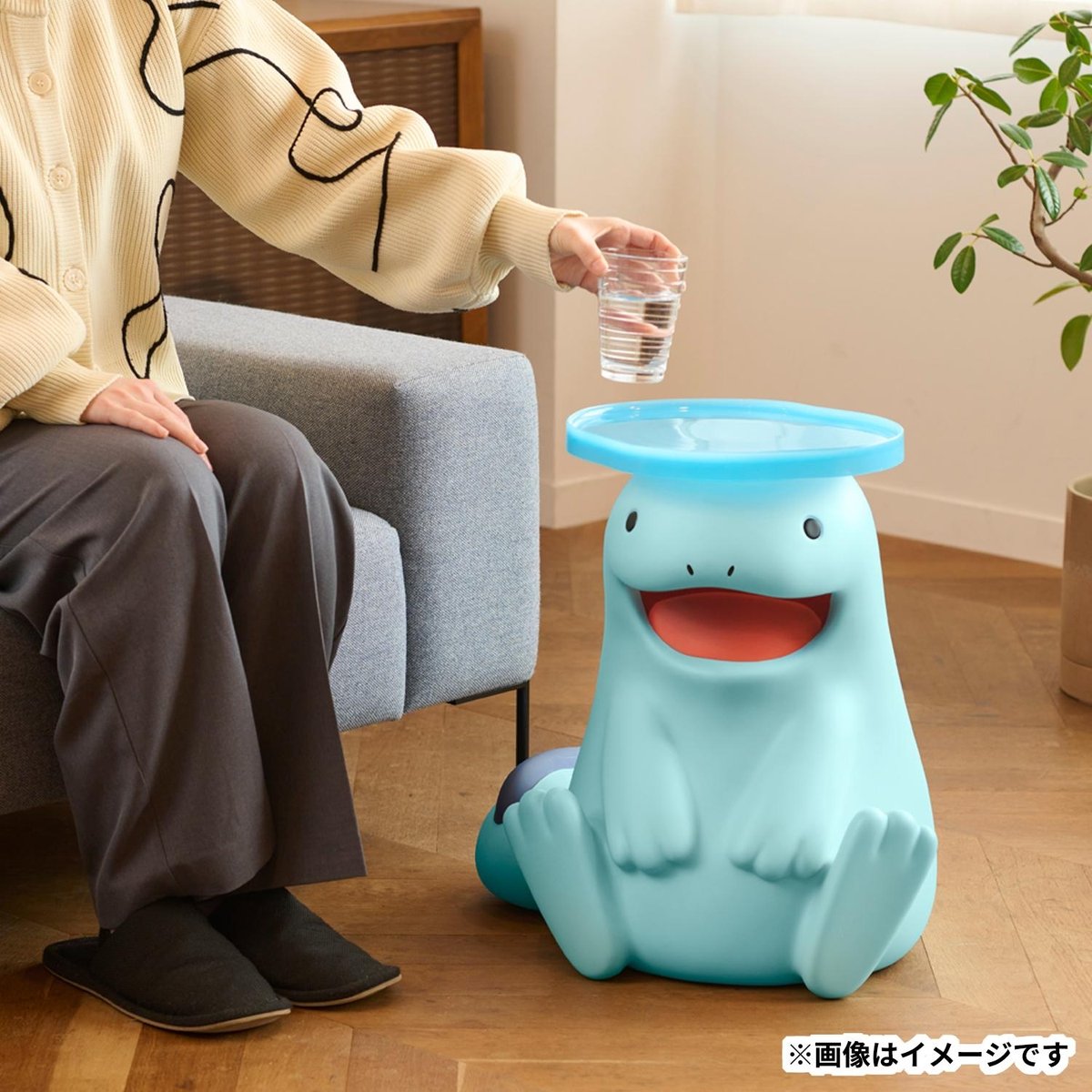 Wooper table close-up