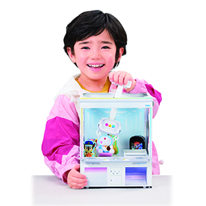 Suplemen UFO Catcher dalam majalah