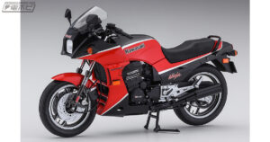 北米仕様の"Ninja"をハセガワが金型追加で再現! 1985年式の伝説的オートバイ「カワサキ GPZ900R（A2）」の1/12スケールキットを完成 見本写真で確認!