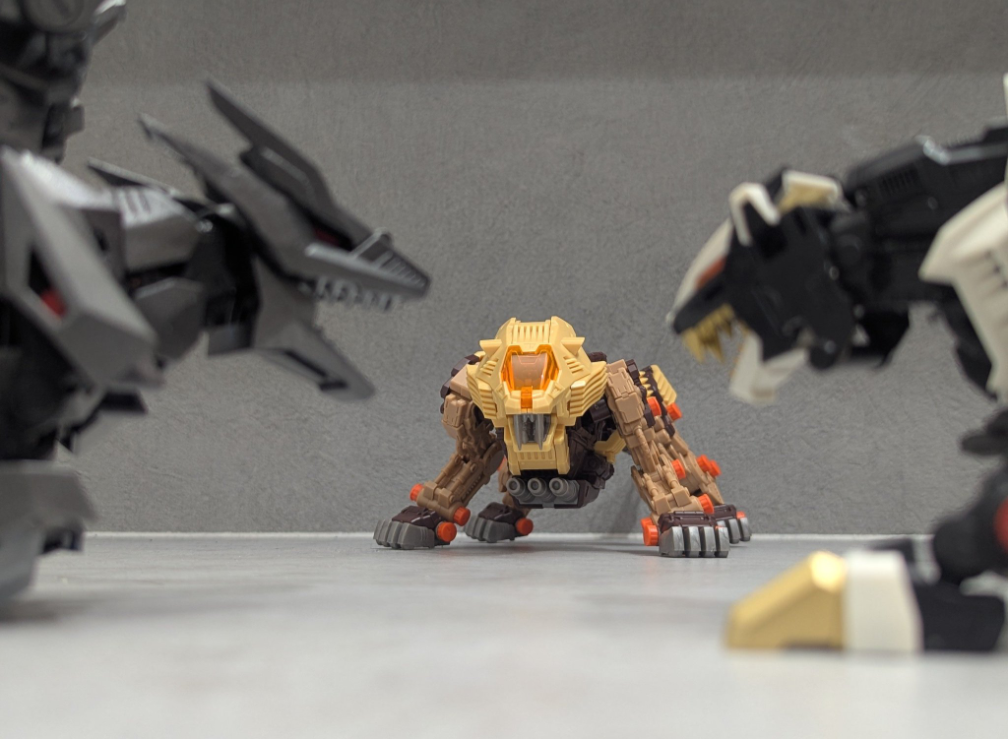 RMZ-EX02 Desert Liger Exclusive - snap build pics : r/Zoids