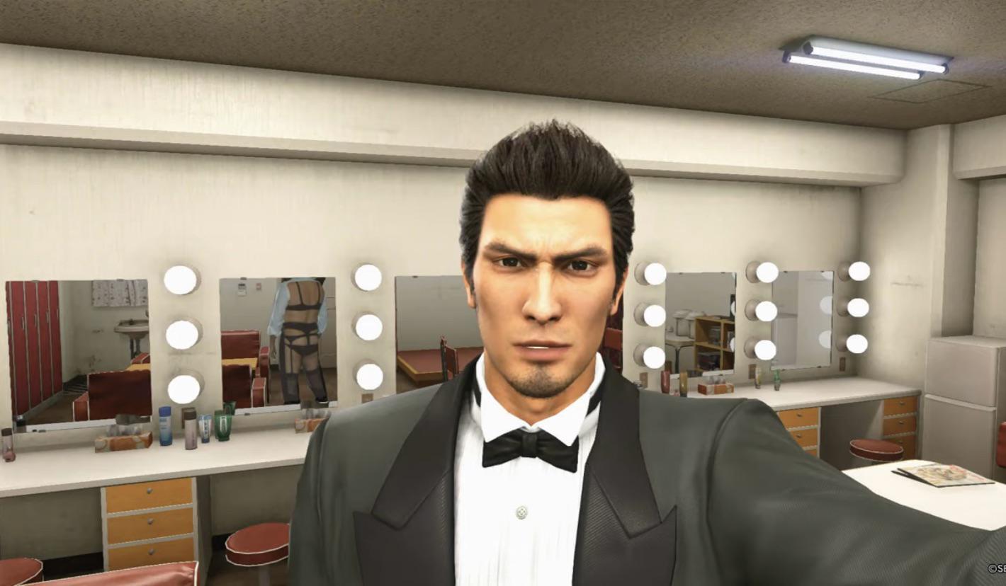 Can I just shout out RGG's ability to make Kiryu take all his selfies like a Middle aged man : r/yakuzagames