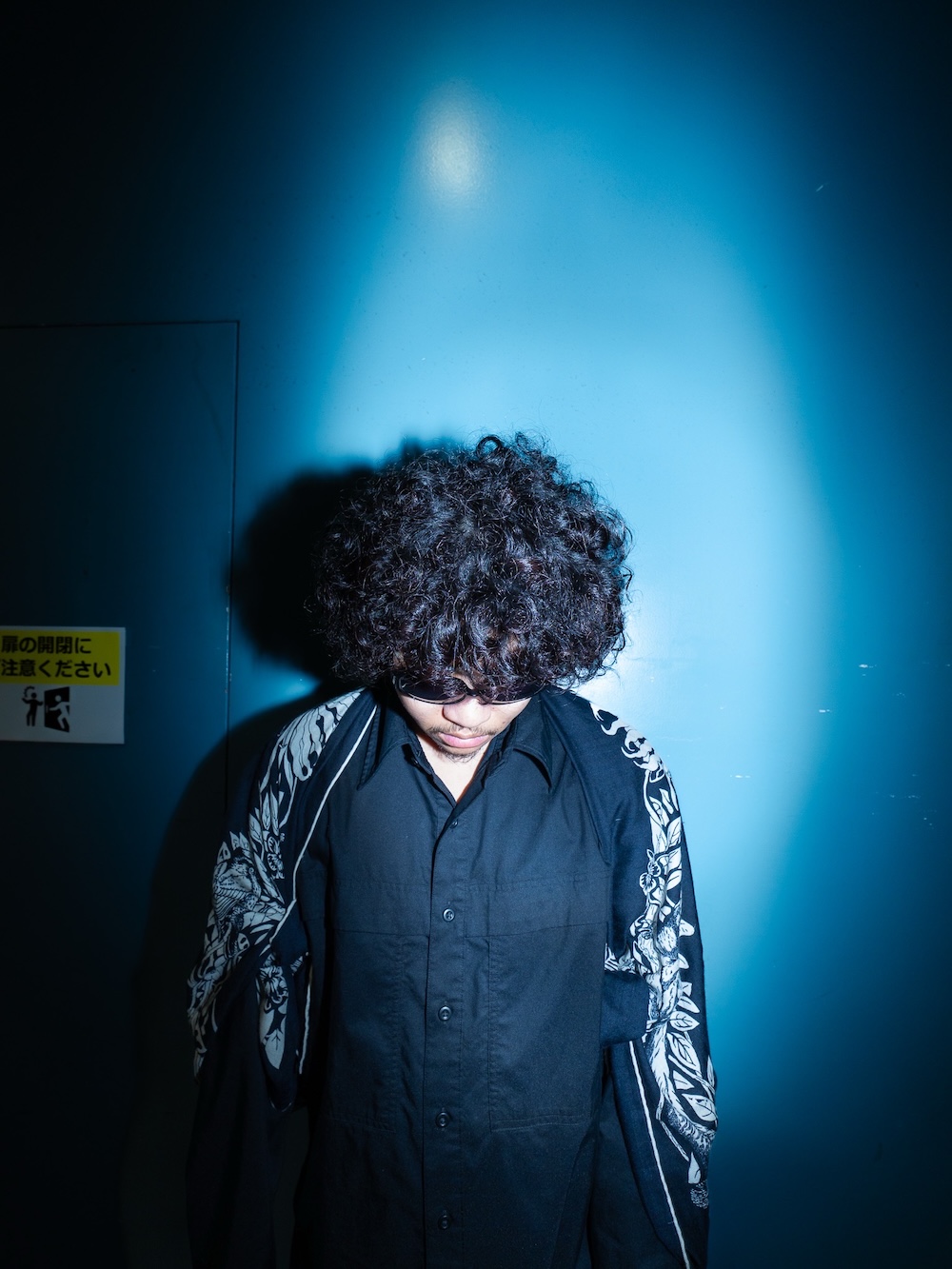 otuyyuto、客演にOnly Uを迎えた新曲“TRAVEL”配信｜激しい疎外感、バーンアウト、クリエイティブな罪悪感