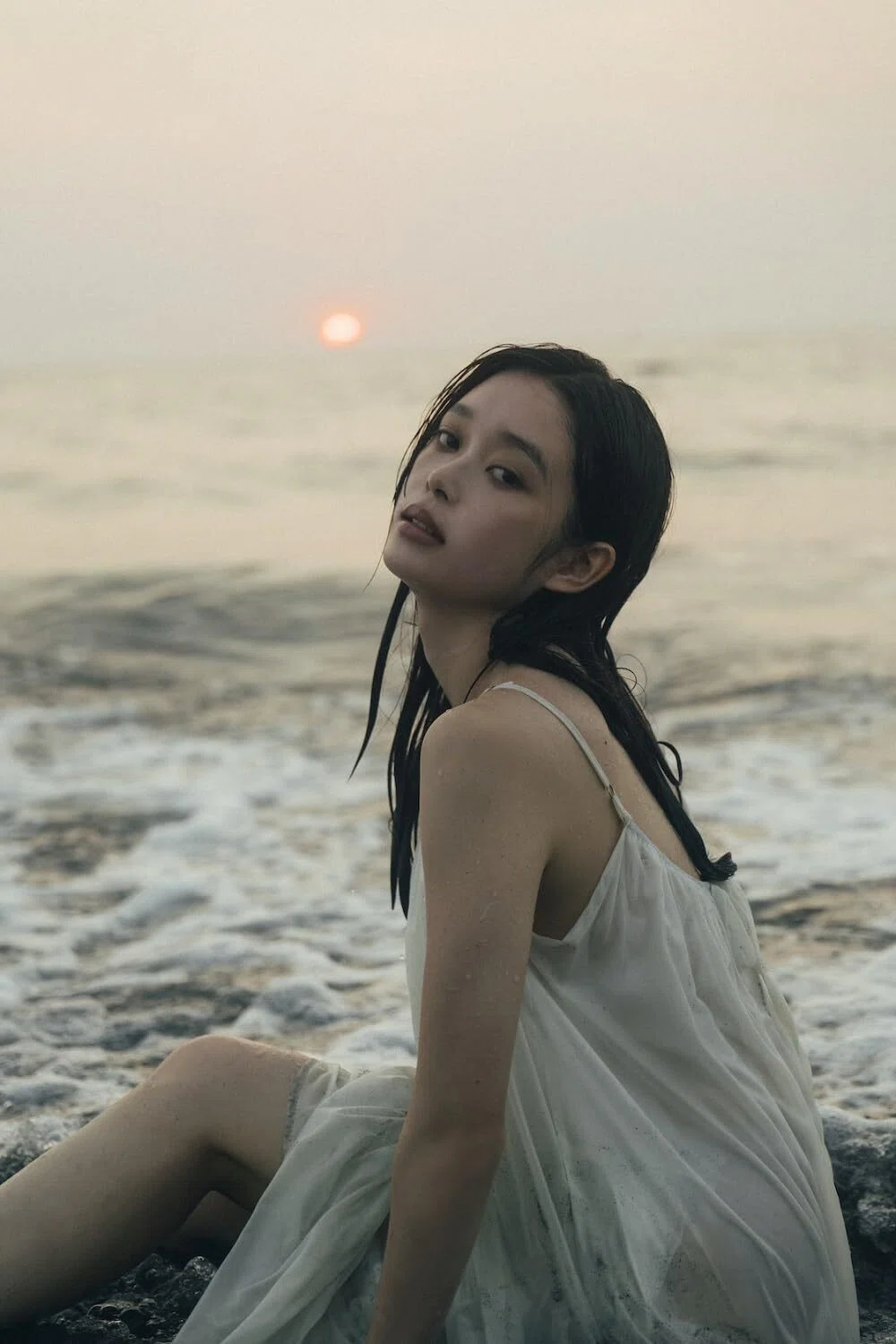 เปิดจอง Takaishi Akari 2nd Photo Book 「melt」｜artozaka46