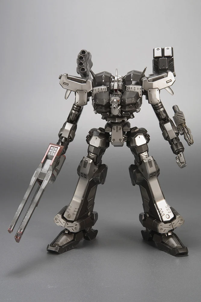 Armored Core: Last Raven Variable Infinity Crest CR-C90U3 1/72 Scale Model Kit