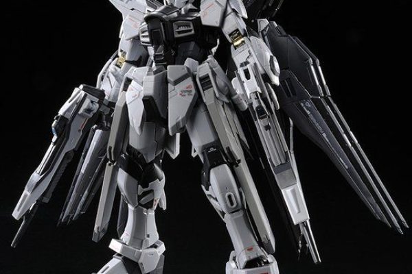 RG 1/144 STRIKE FREEDOM GUNDAM DEACTIVE MODE | GUNDAM | PREMIUM BANDAI USA [Official] Online Store for Action Figures, Model Kits, Card Games, Toys, and more.