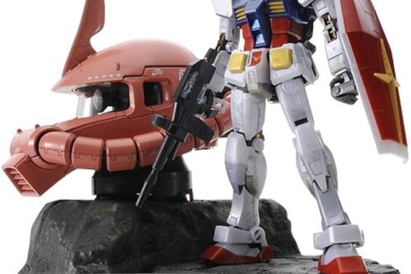 RG RX-78-2 Gundam & UCHG Char's Zaku II Head P-Bandai Exclusive : Arts, Crafts & Sewing - Amazon.com