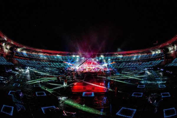 ONE OK ROCK Plays For 110,000 Fans Simultaneously During Live Stream | MOSHI MOSHI NIPPON | もしもしにっぽん