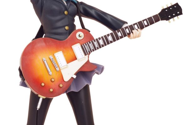 Amazon.com: Banpresto K-ON SQ Figure - 47972 - Yui Hirasawa : Toys & Games